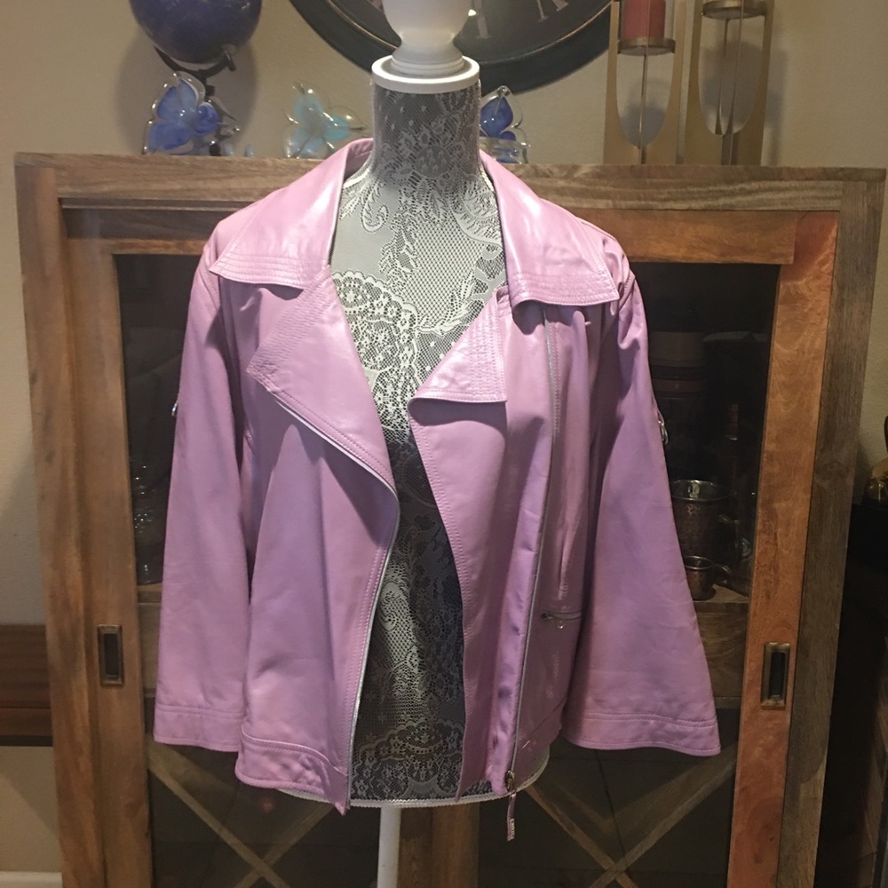 St. John Sport Lavender Leather Sz L jacket